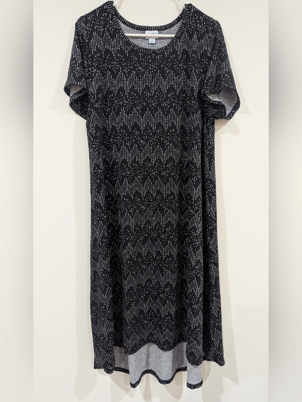 LuLaRoe Black & White Patterned Short-Sleeve Midi Dress